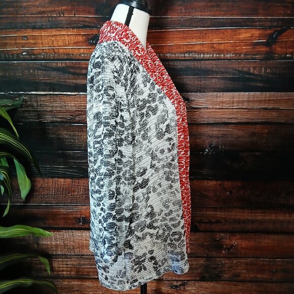 Chicos Easywear Top Size 2 US L Loose Weave Crinkle Cardigan Abstract 3/4 Sleeve - Picture 6 of 10